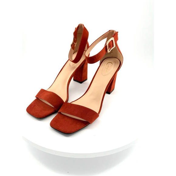NWOB C Comfort Est 1946 Women’s Rust Suede Block Heel Sandals Size 11 - Picture 3 of 9